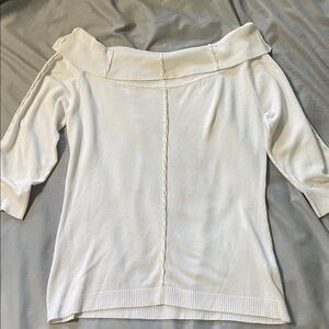Yuka Elegant Embroidered Off-Shoulder White 3/4 Sweater Size XL